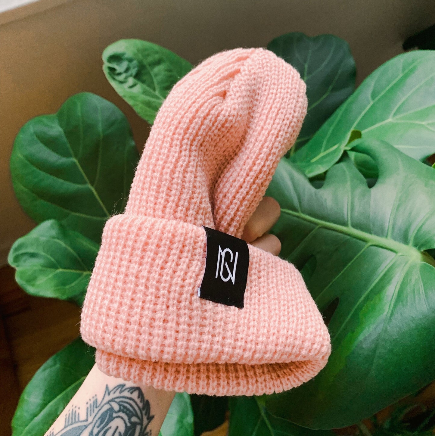 Neuer Geist Sweater Beanie