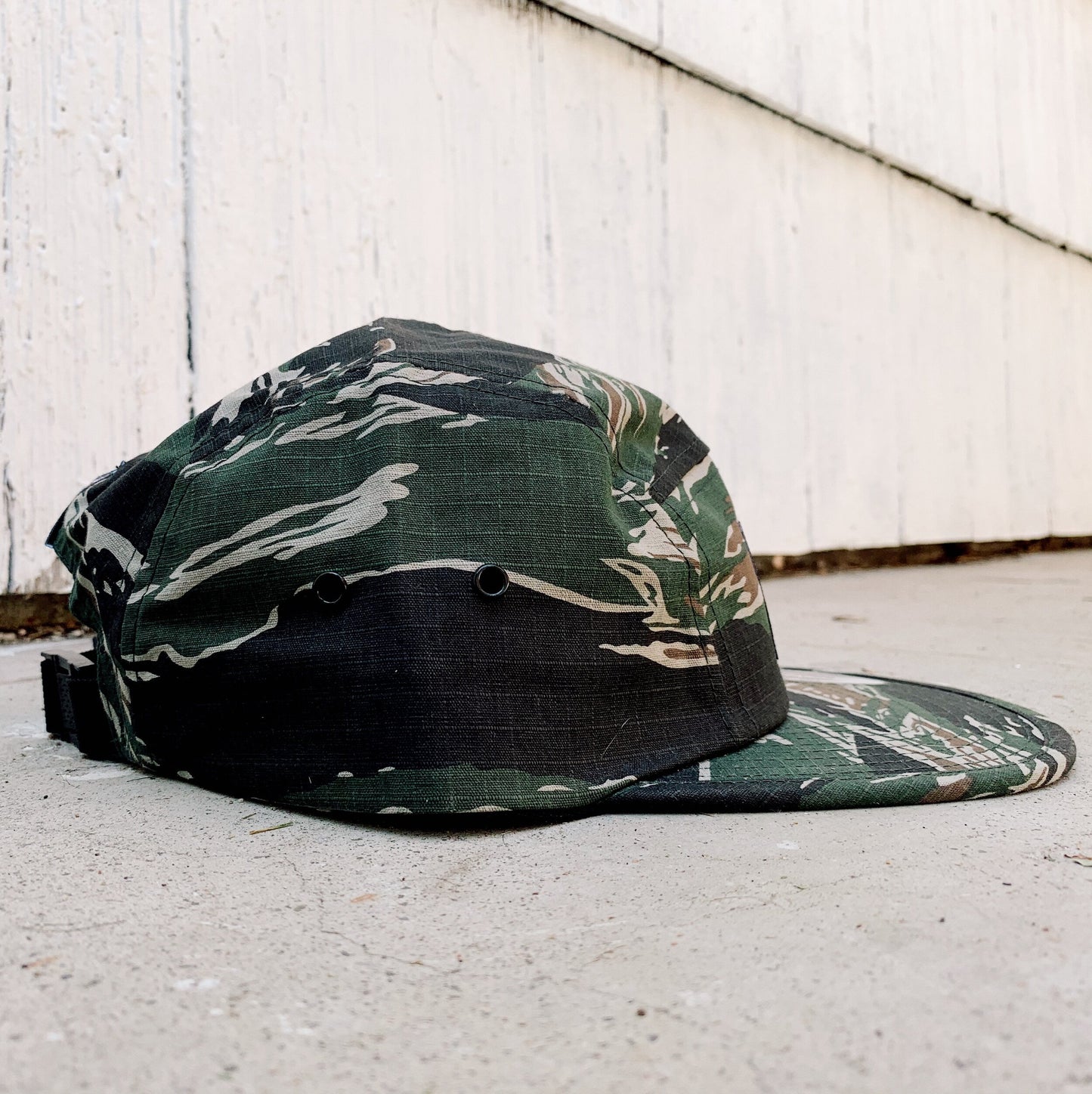 Neuer Geist Bogo Five Panel Hat