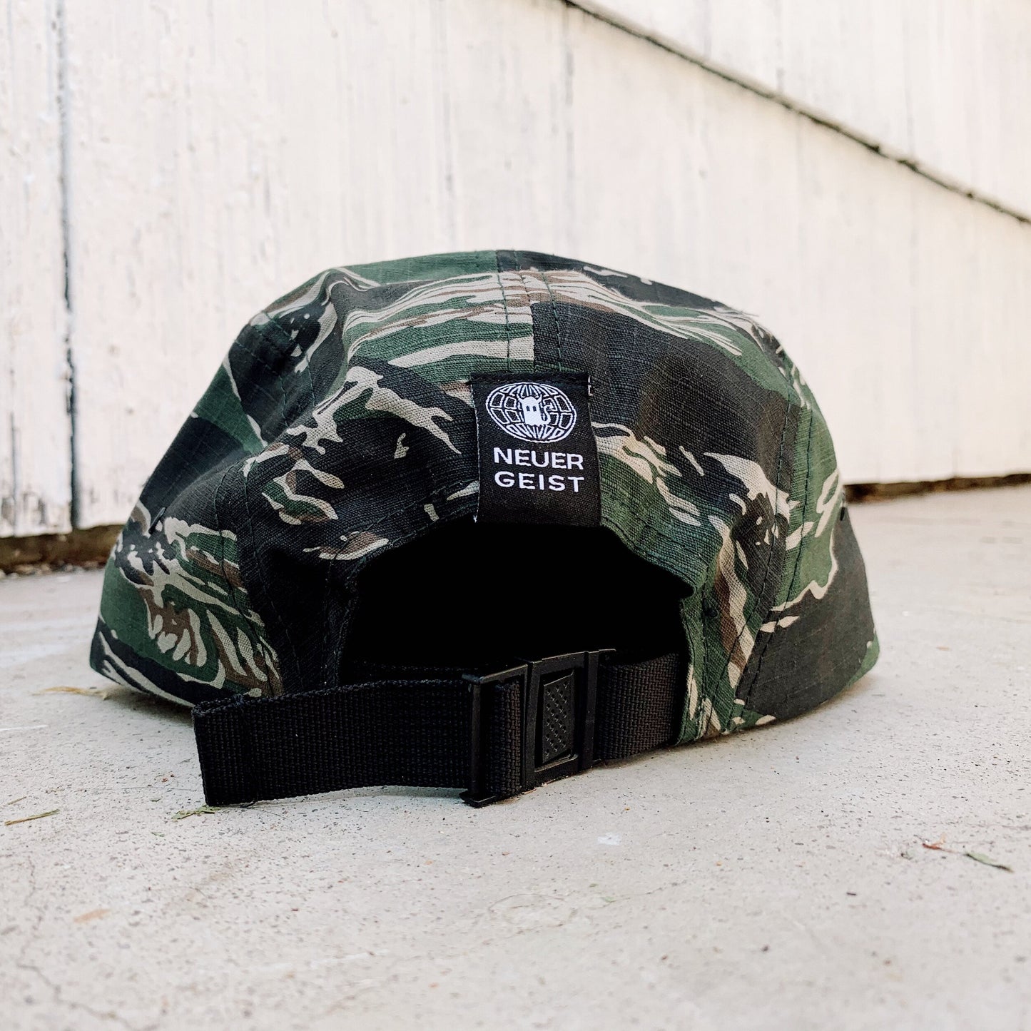Neuer Geist Bogo Five Panel Hat