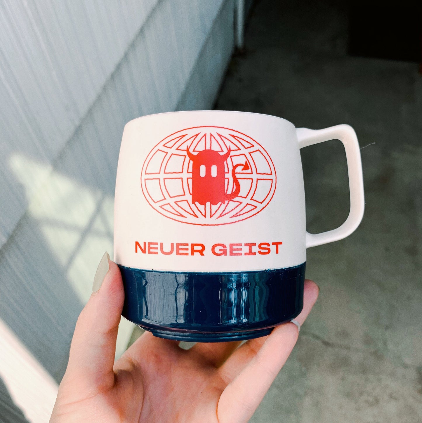 Dinex Neuer Geist Camp Mug